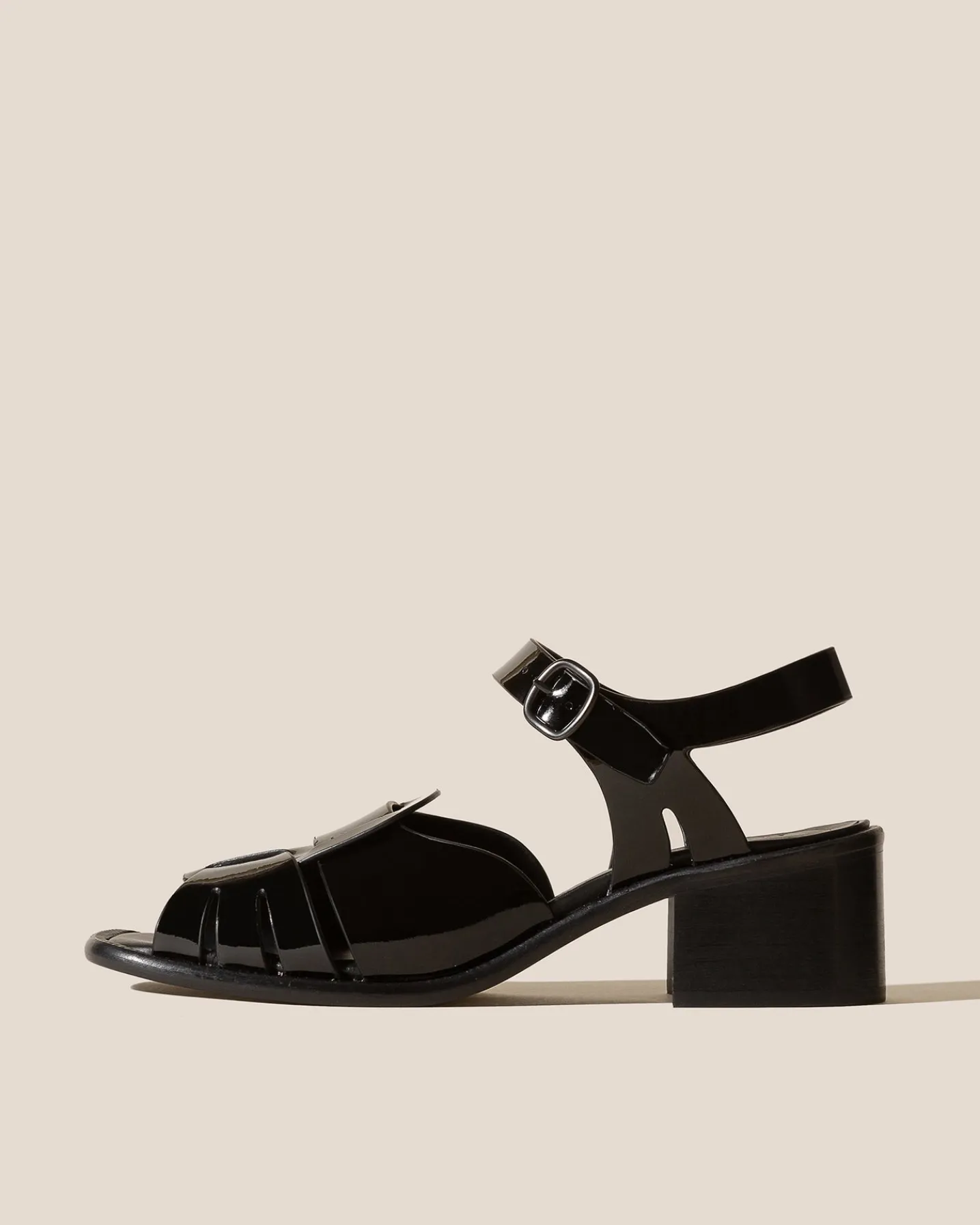 ANCORA SQUARED HEELED GLOSSY